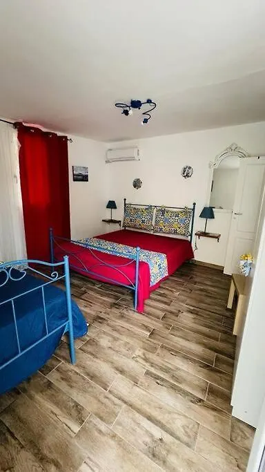 Domus Carbonari Apartment Naples