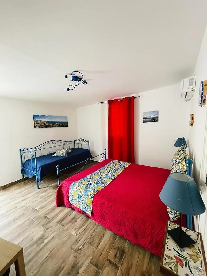Domus Carbonari Apartment Naples