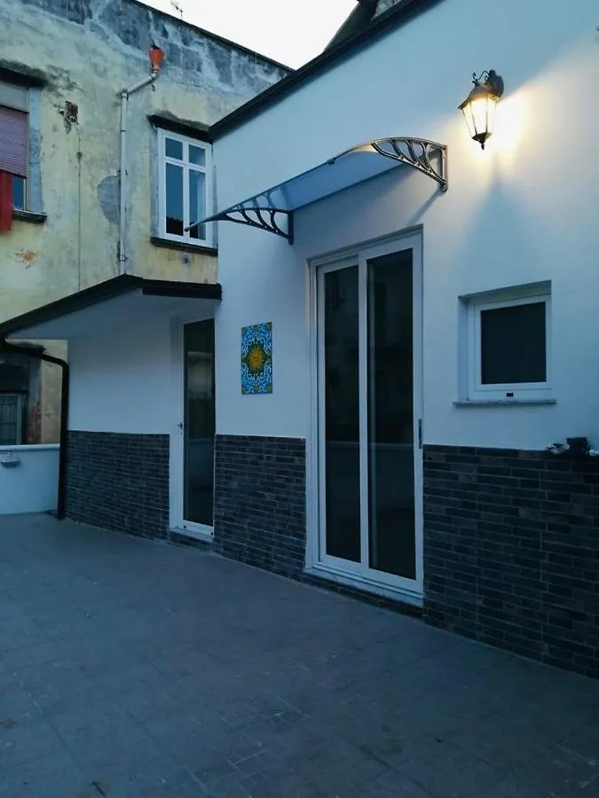 Domus Carbonari Apartment Naples Italy